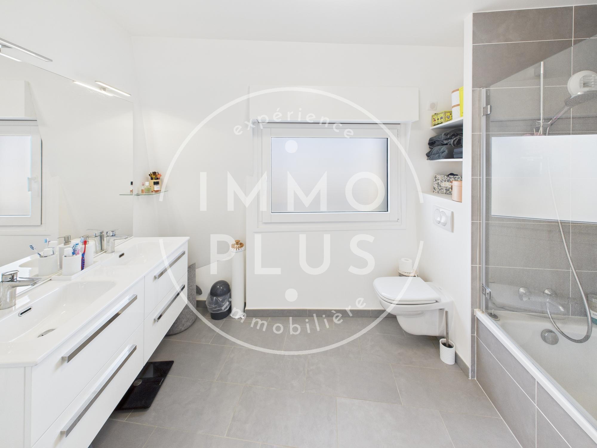 Photo ANNECY- LES TRESUMS - ELEGANT T4 DE 105M²