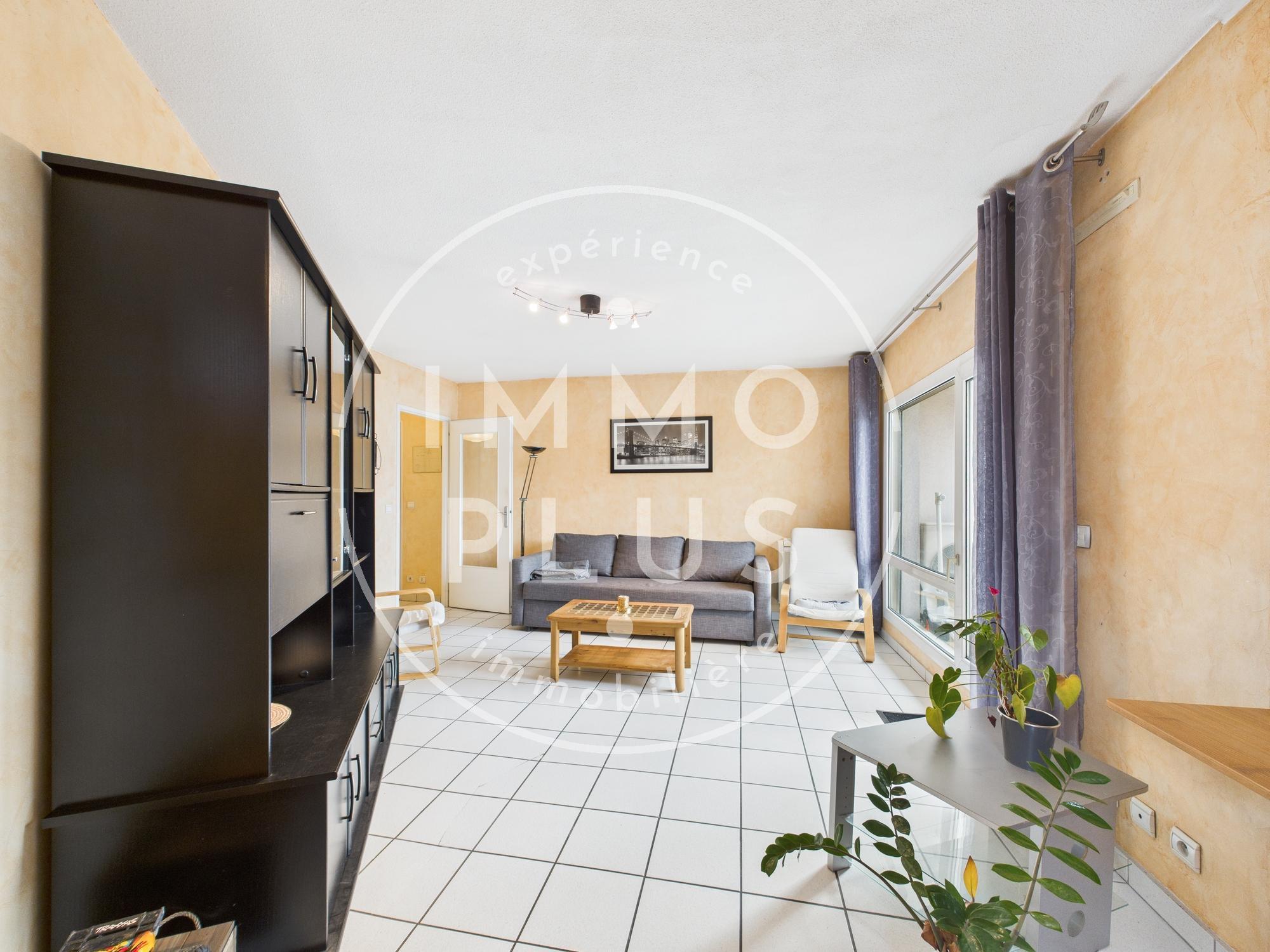 Photo Appartement  46 m² dernier étage