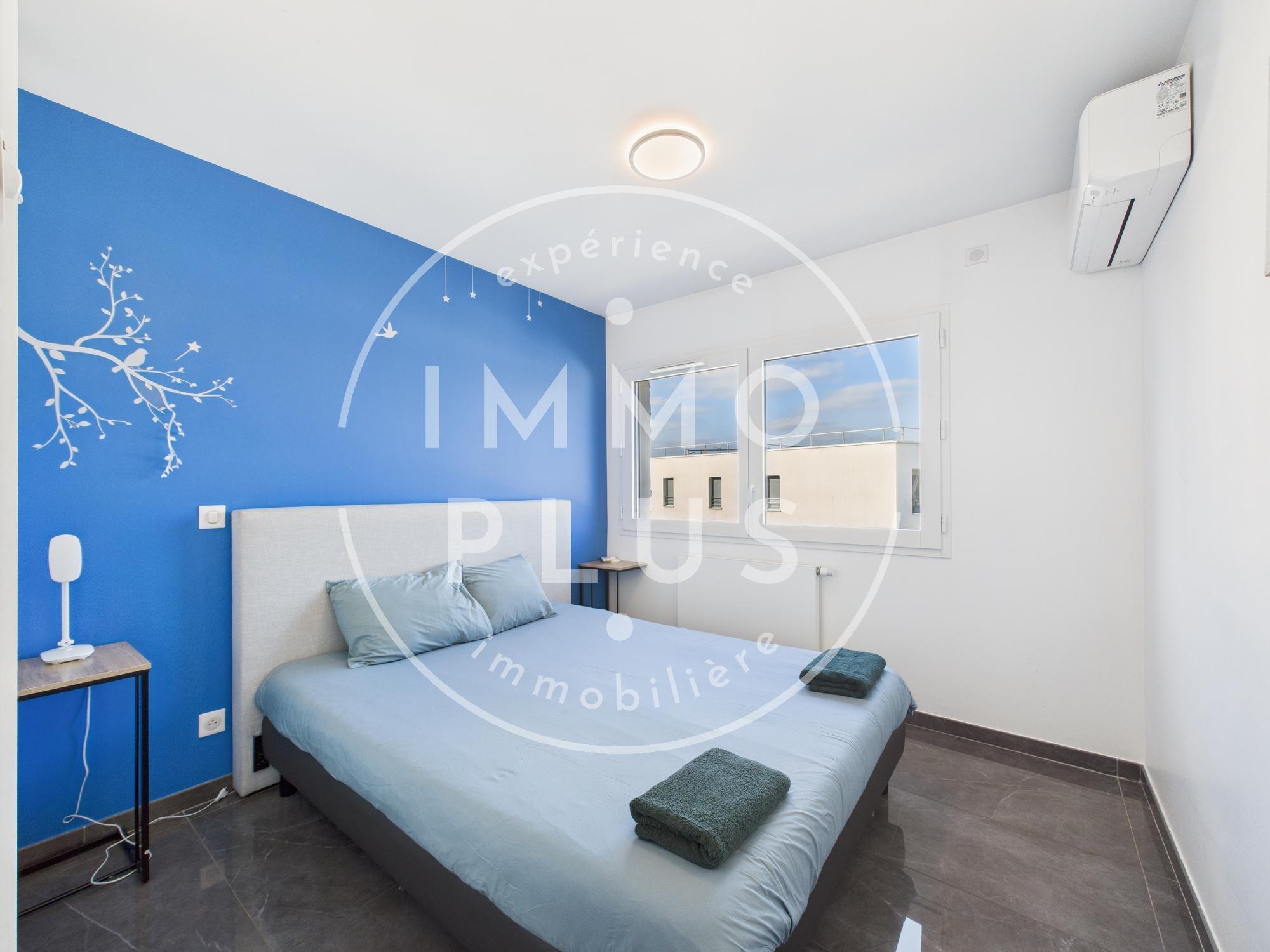 Photo T3 de 80 m² avec vue lac