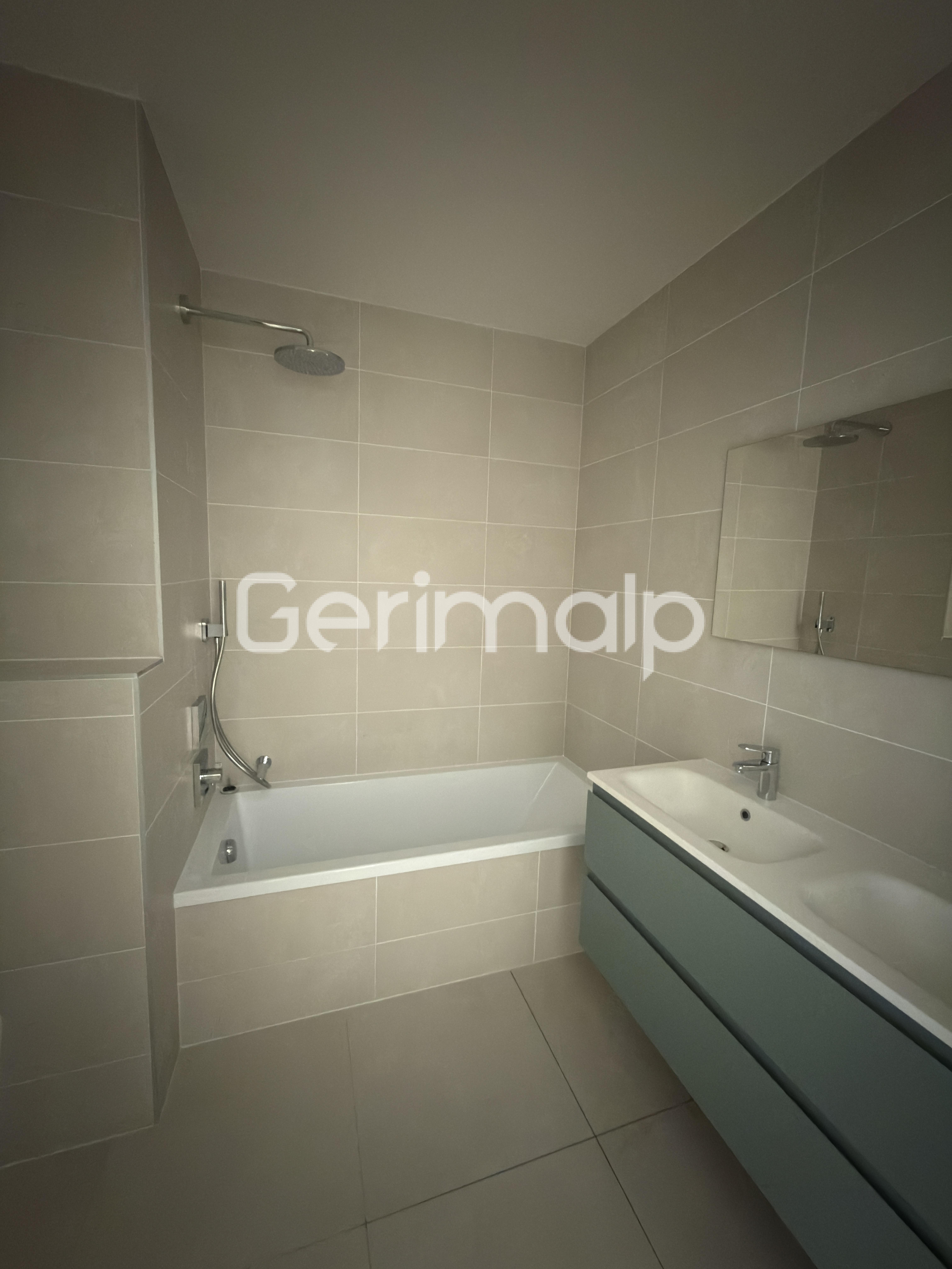 Photo Vente Appartement 4 pièces 110 m&sup2;