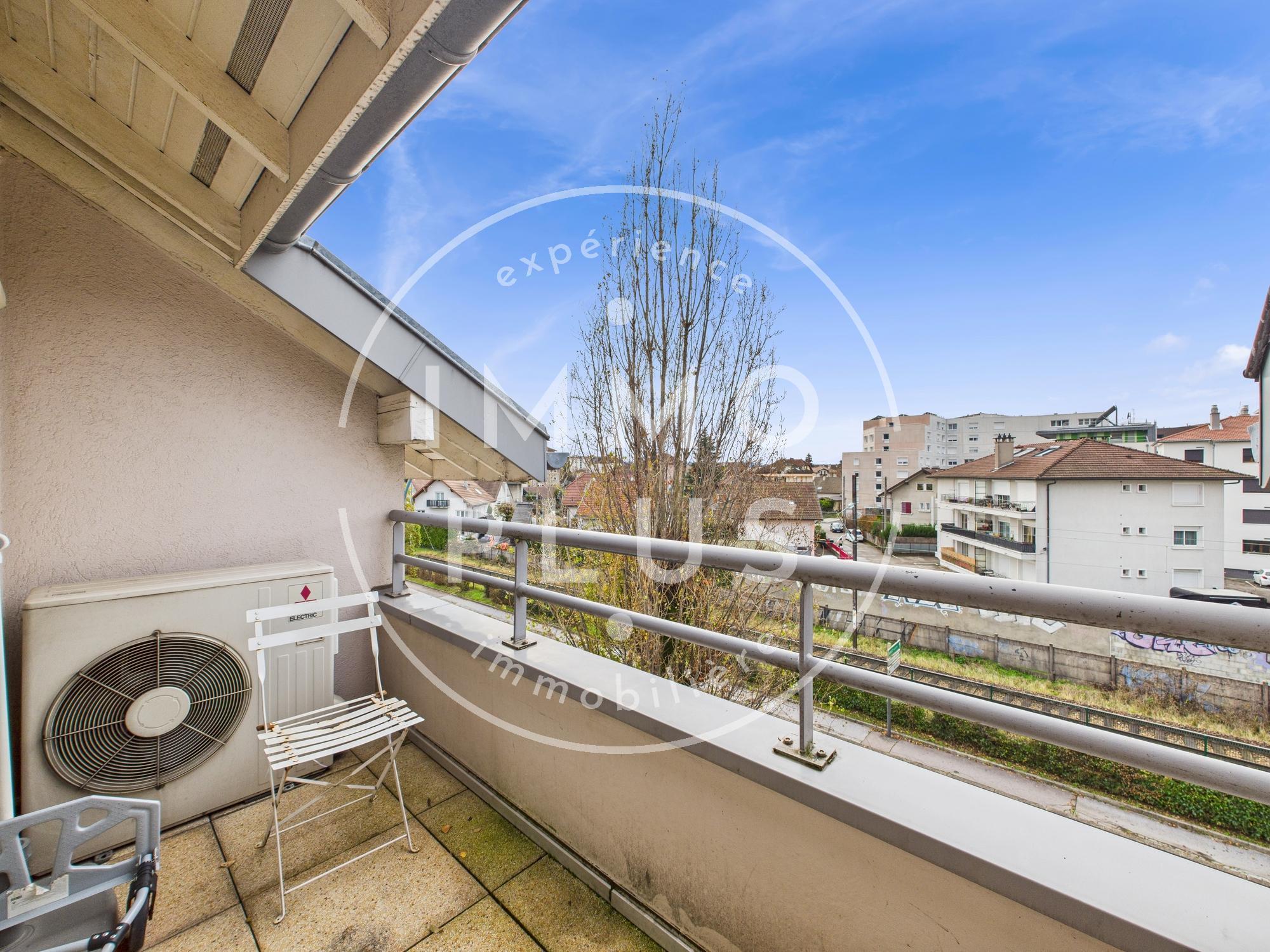 Photo Appartement  46 m² dernier étage