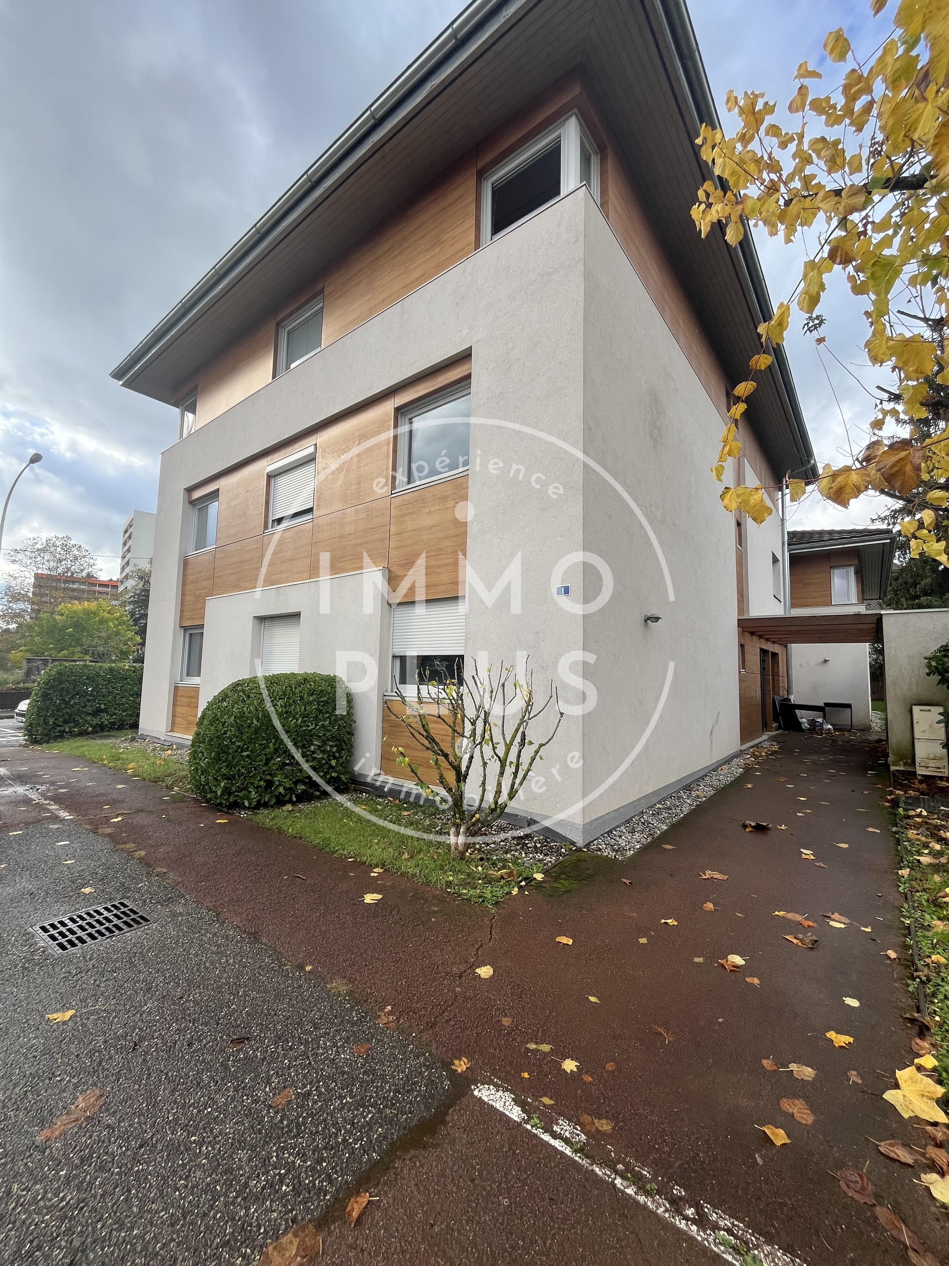 Photo Location Appartement 1 pièce 19,75 m²