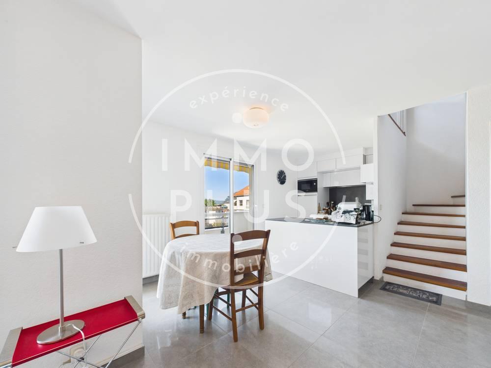 Photo En exclusivité, ce spacieux T3 duplex de 94 m² en dernier étage sans vis à vis