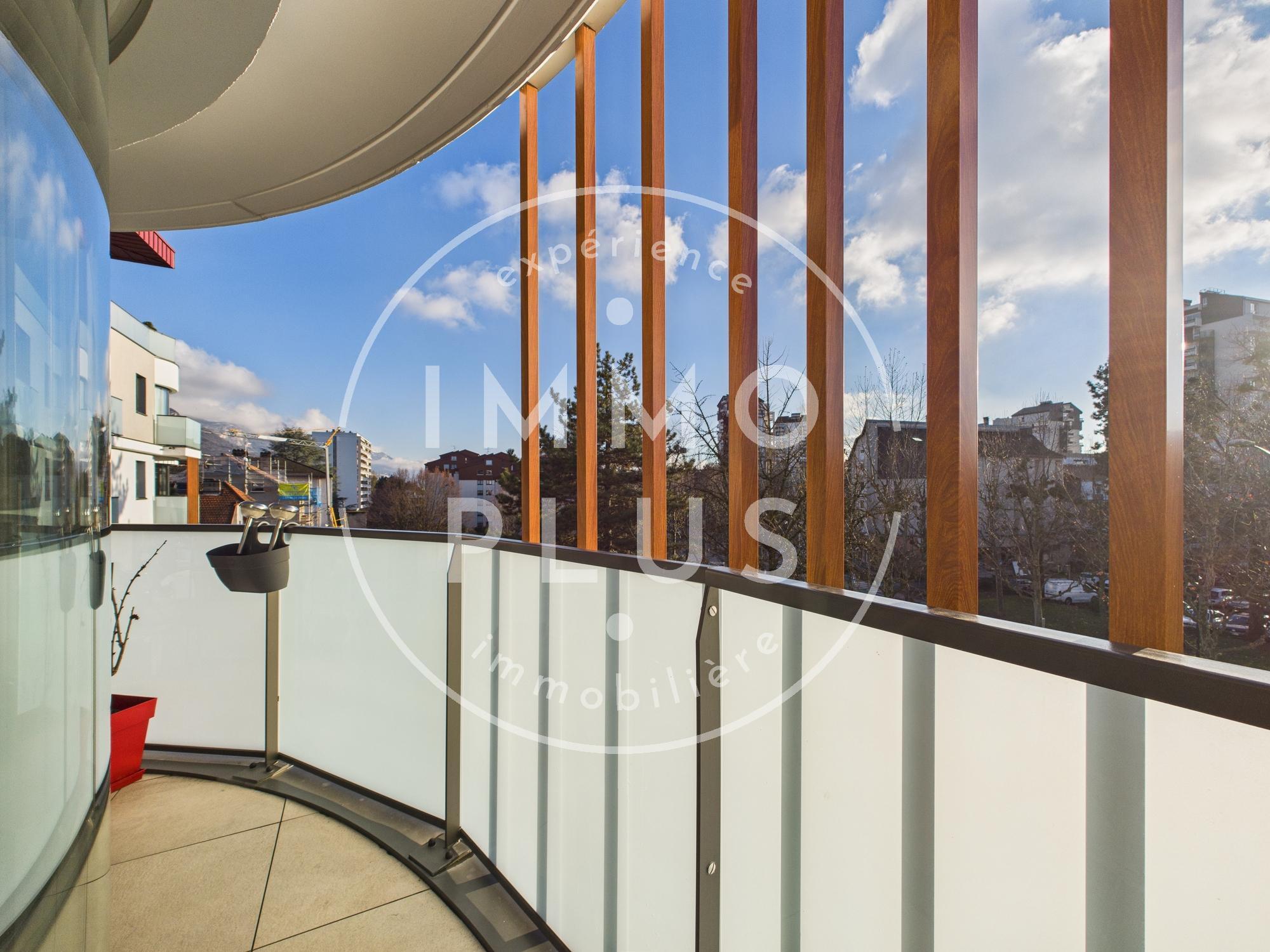 Photo **Magnifique appartement de 4 pièces en vente à Annecy**