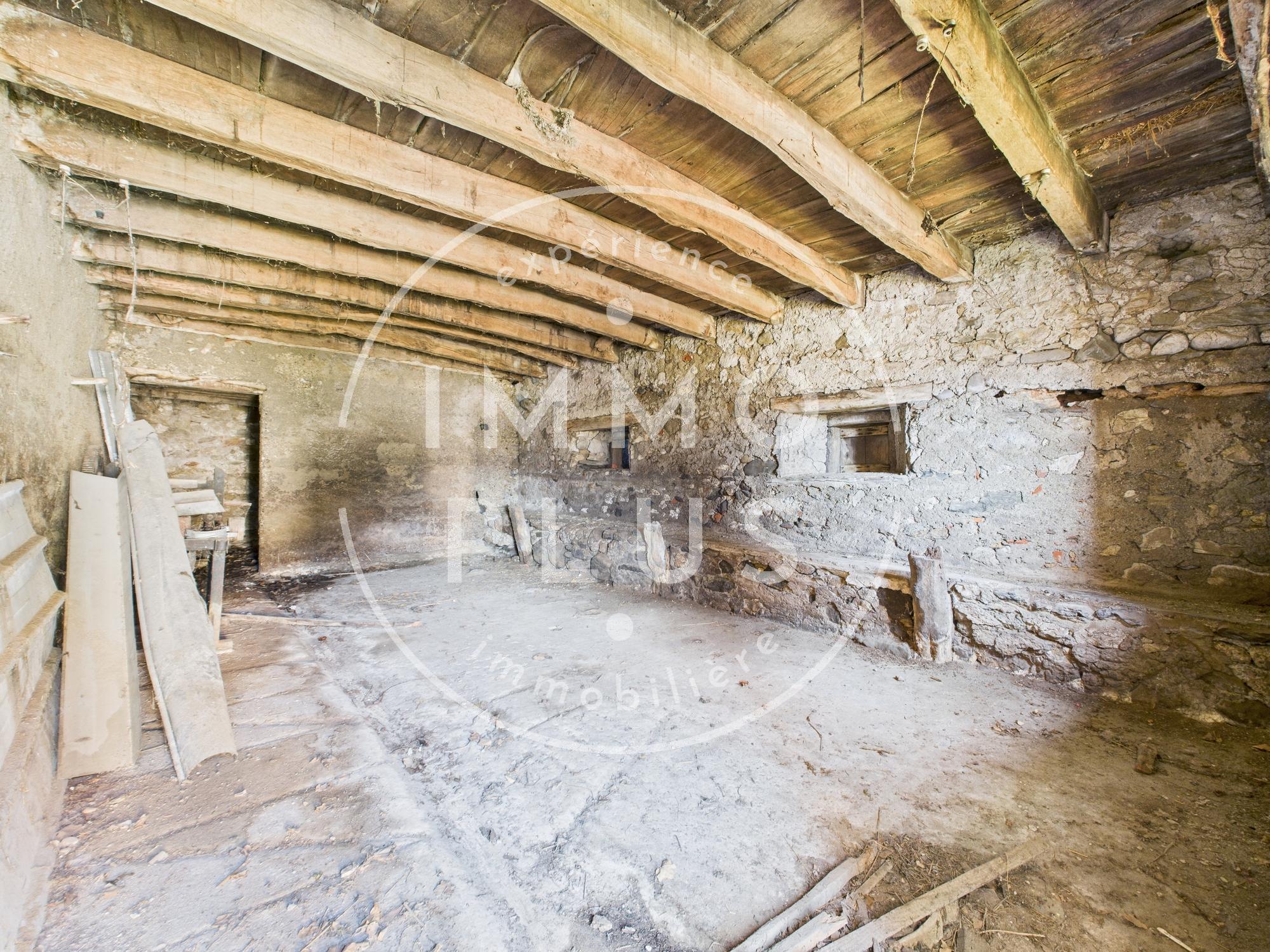 Photo Maison avec dépendance à rénovée