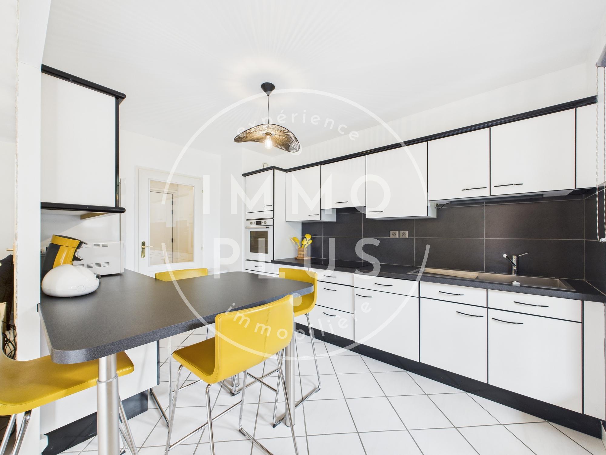 Photo T2 de 55 m² en rez-de-jardin à ANNECY-LE-VIEUX