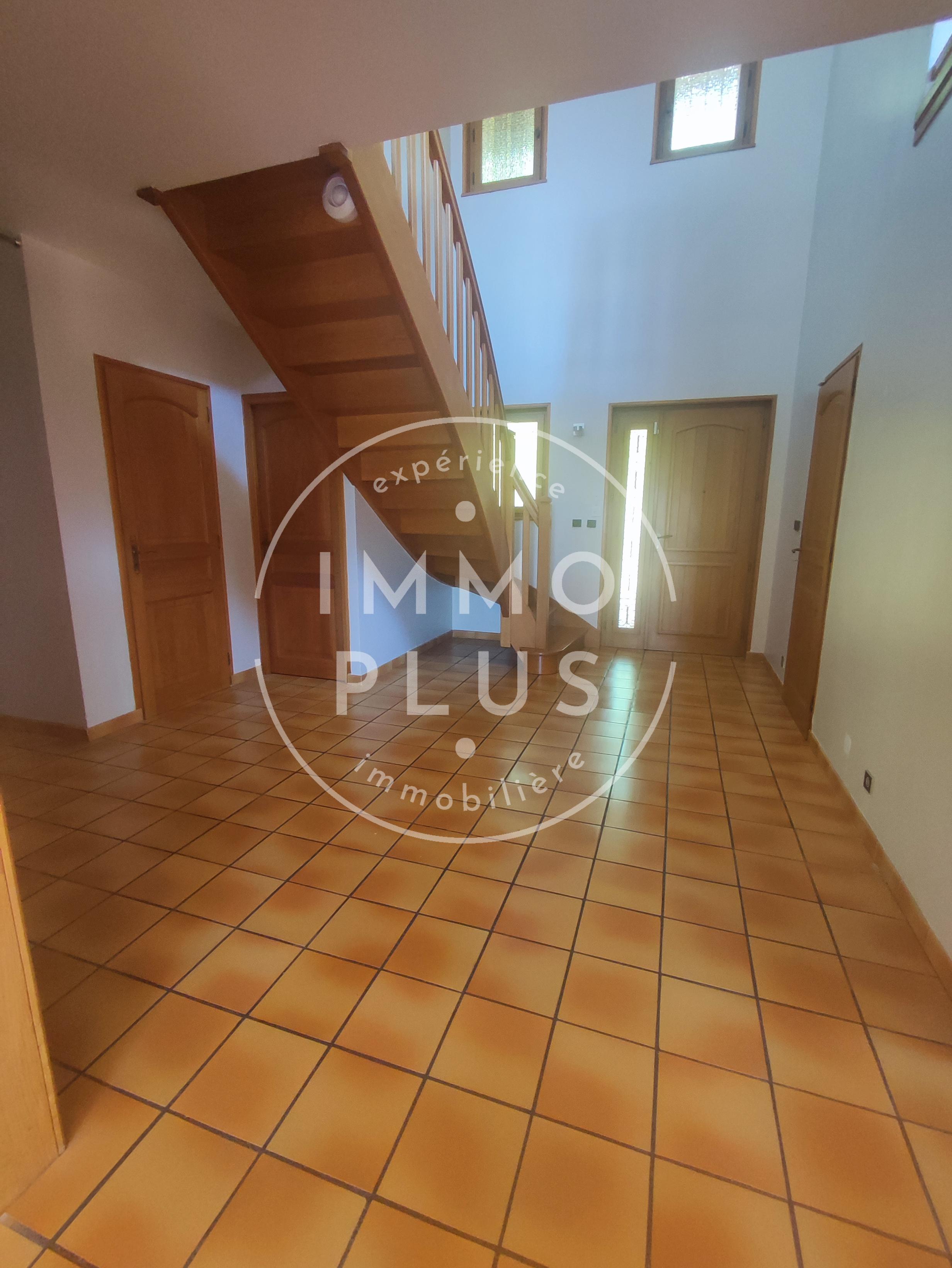 Photo Location Maison 5 pièces 176,23 m²