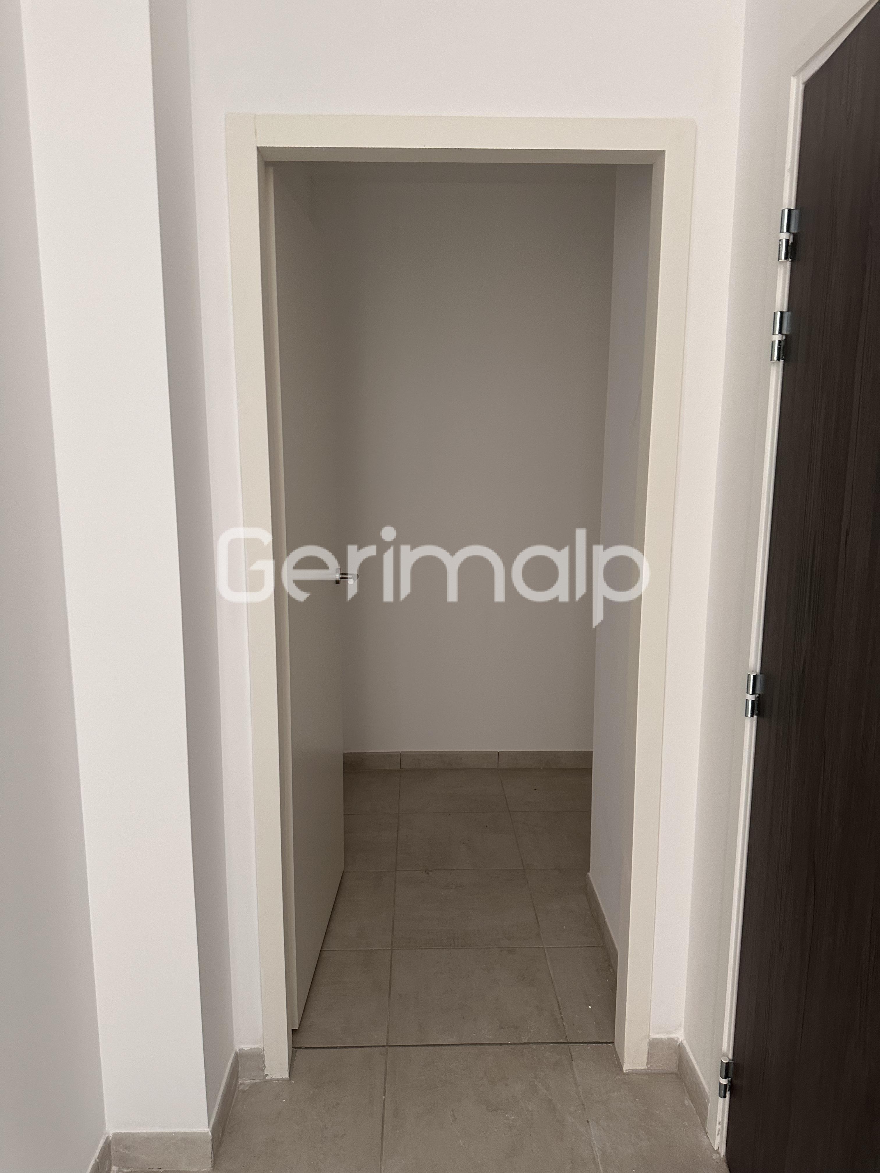 Photo Vente Appartement 4 pièces 90 m²