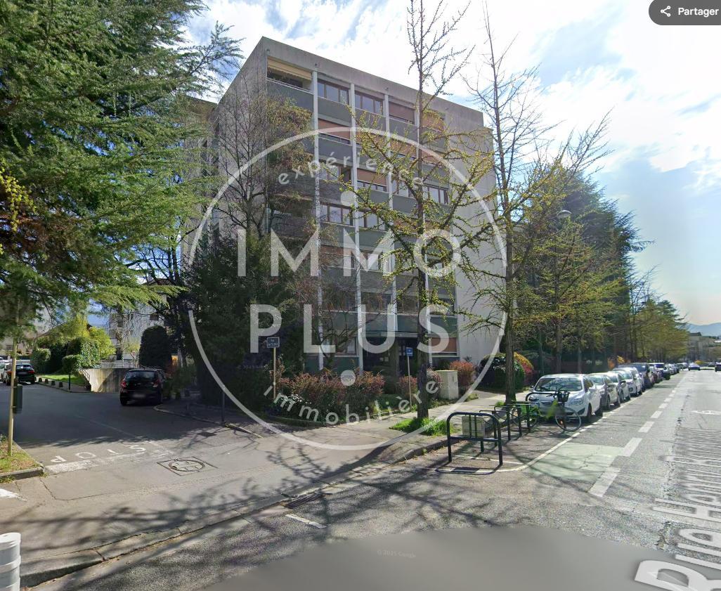 Photo Location Appartement 1 pièce 35 m²