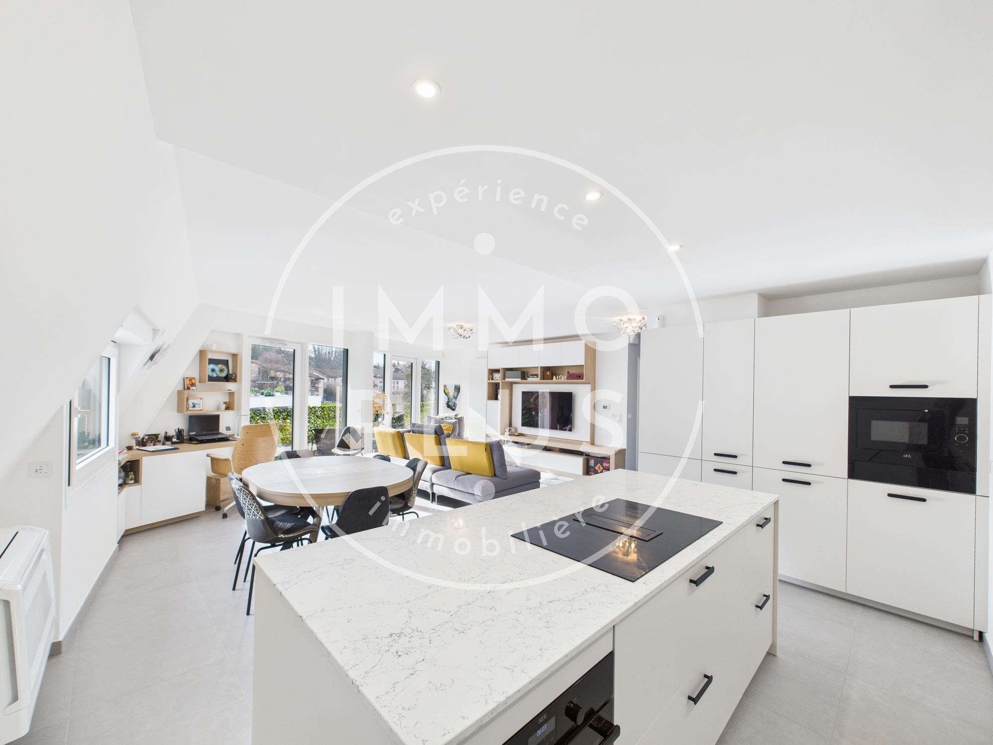 Photo ANNECY- LES TRESUMS - ELEGANT T4 DE 105M²